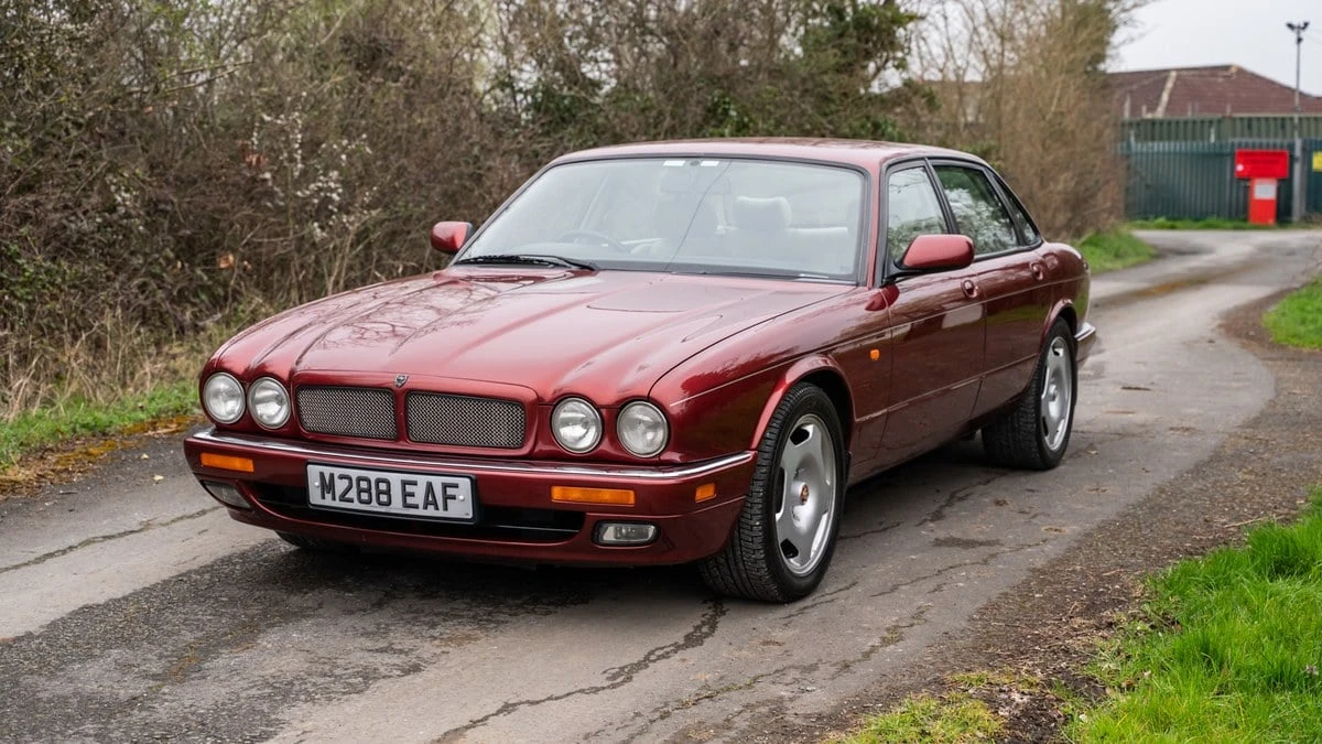 1995 Jaguar X306 XJR - Image 3 of 30