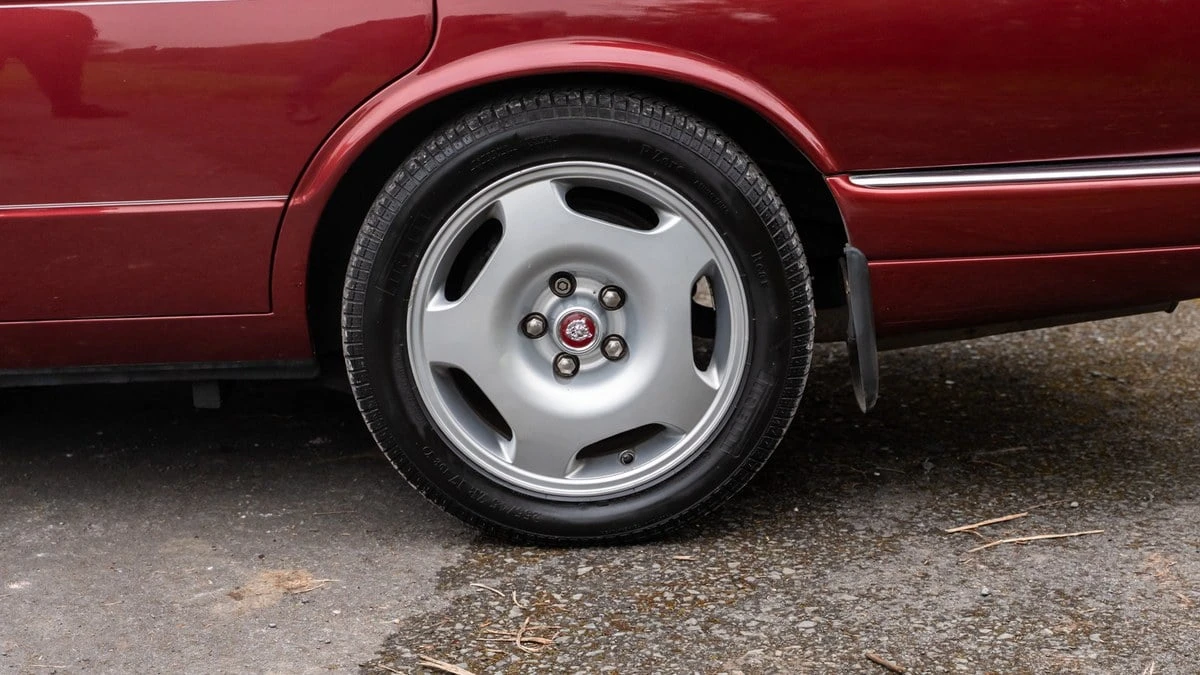 1995 Jaguar X306 XJR - Image 10 of 30