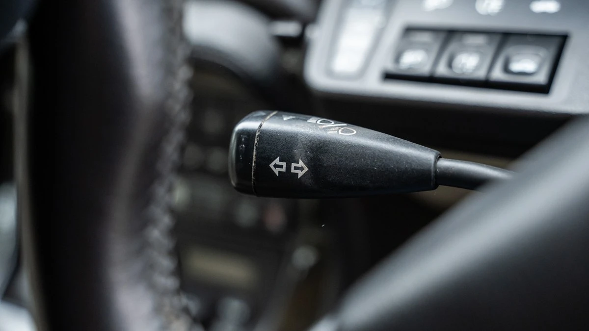 1995 Jaguar X306 XJR - Image 22 of 30