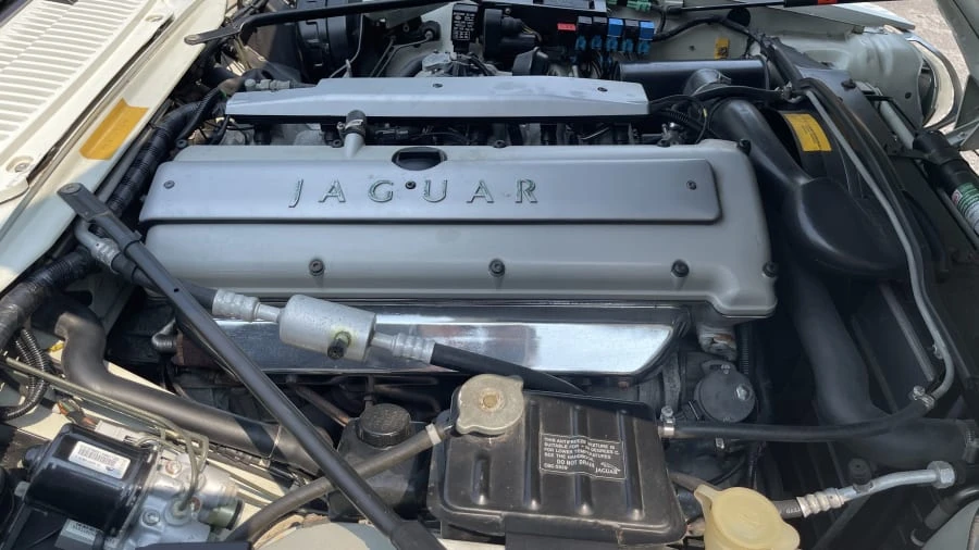 1995 Jaguar X300 XJ - Image 11 of 29