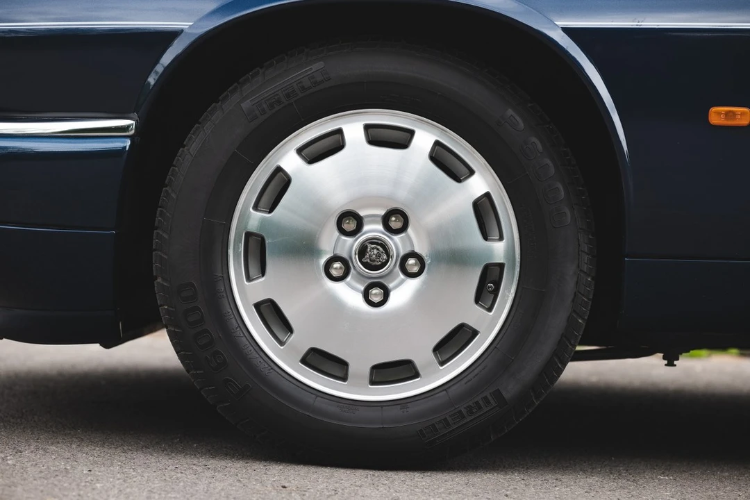 1995 Jaguar XJS Facelift AJ-16 - Image 16 of 30