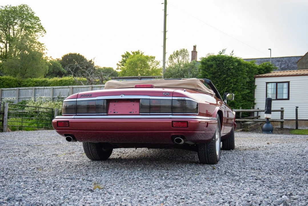 1995 Jaguar XJS Convertible - Image 25 of 30