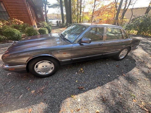 1995 Jaguar X300 XJ - Image 9 of 18