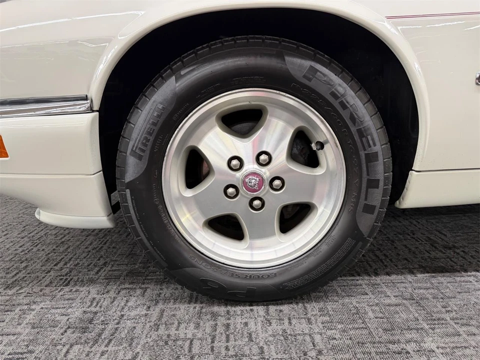 1995 Jaguar X300 XJ - Image 24 of 31