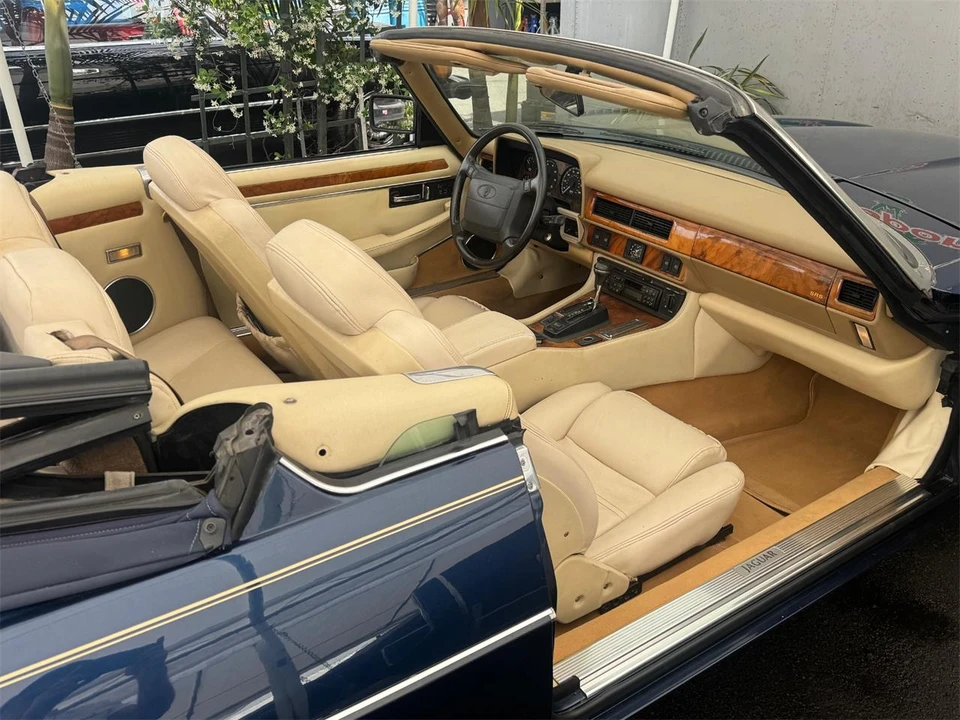 1995 Jaguar X300 XJ - Image 27 of 31