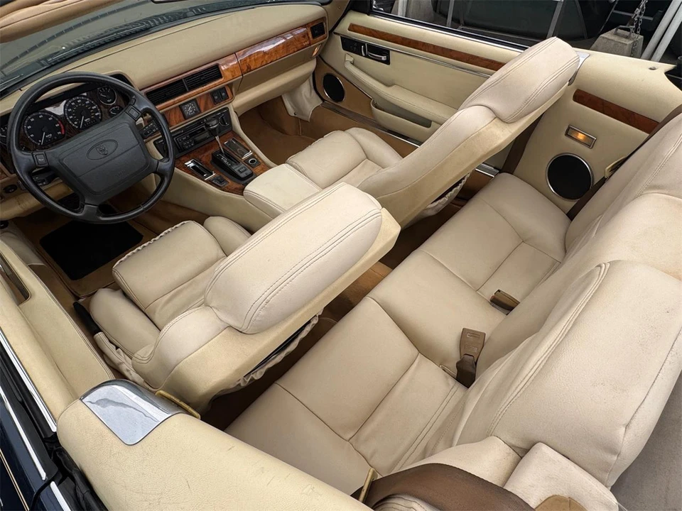 1995 Jaguar X300 XJ - Image 16 of 31