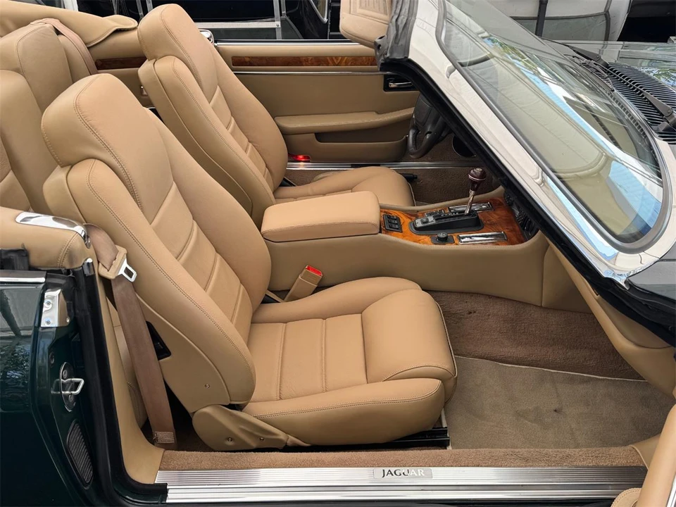 1995 Jaguar X300 XJ - Image 13 of 31