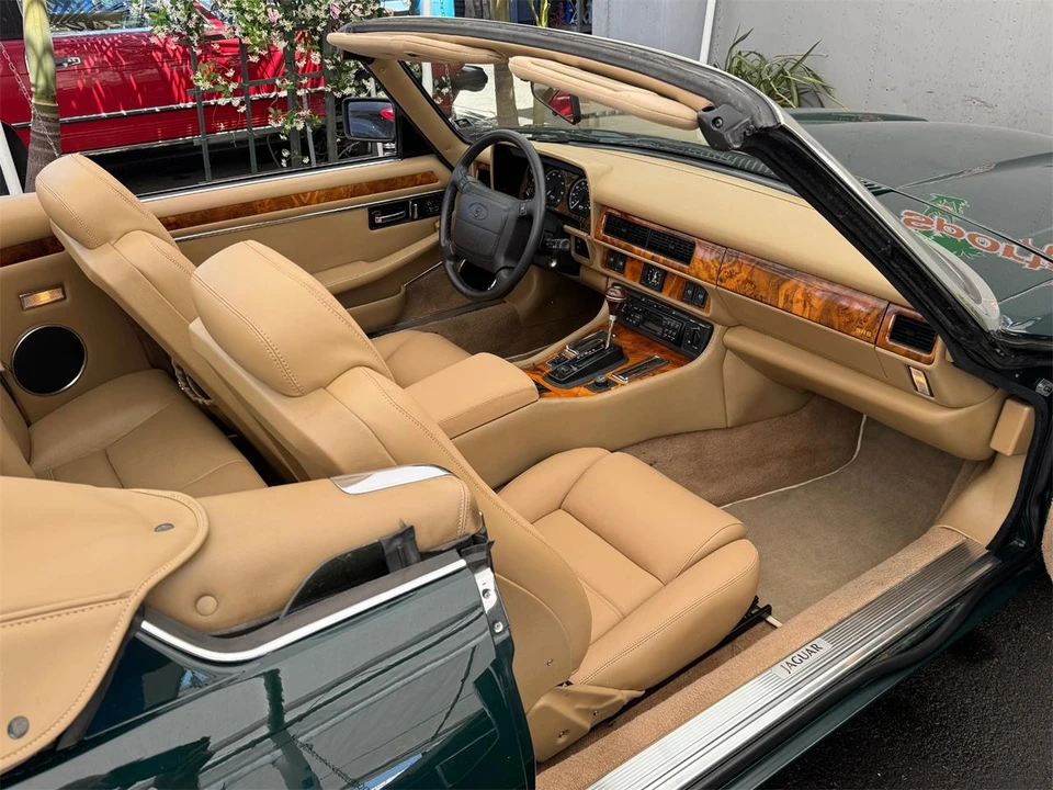 1995 Jaguar X300 XJ - Image 16 of 31