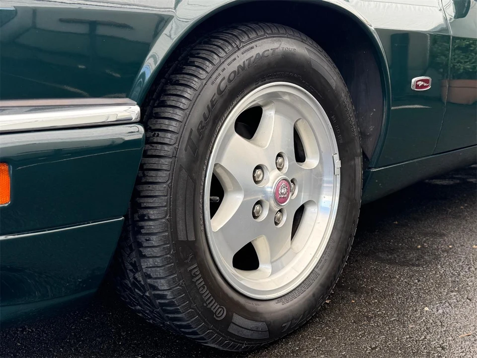 1995 Jaguar X300 XJ - Image 19 of 31