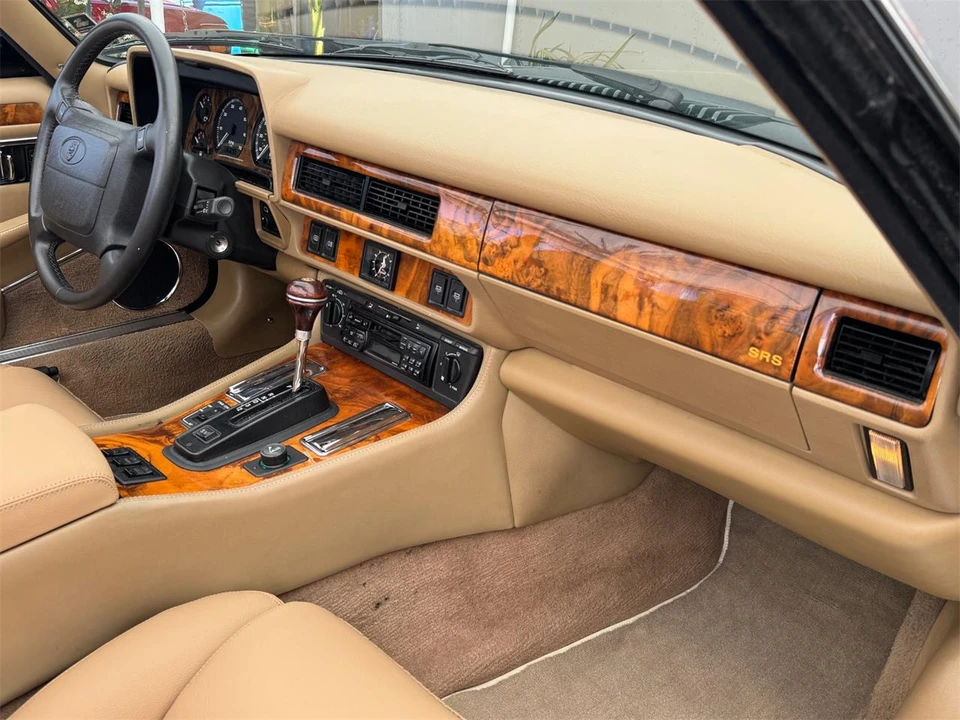 1995 Jaguar X300 XJ - Image 17 of 31