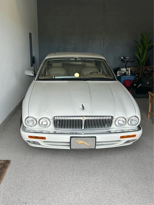 1995 Jaguar X300 XJ - Image 2 of 5