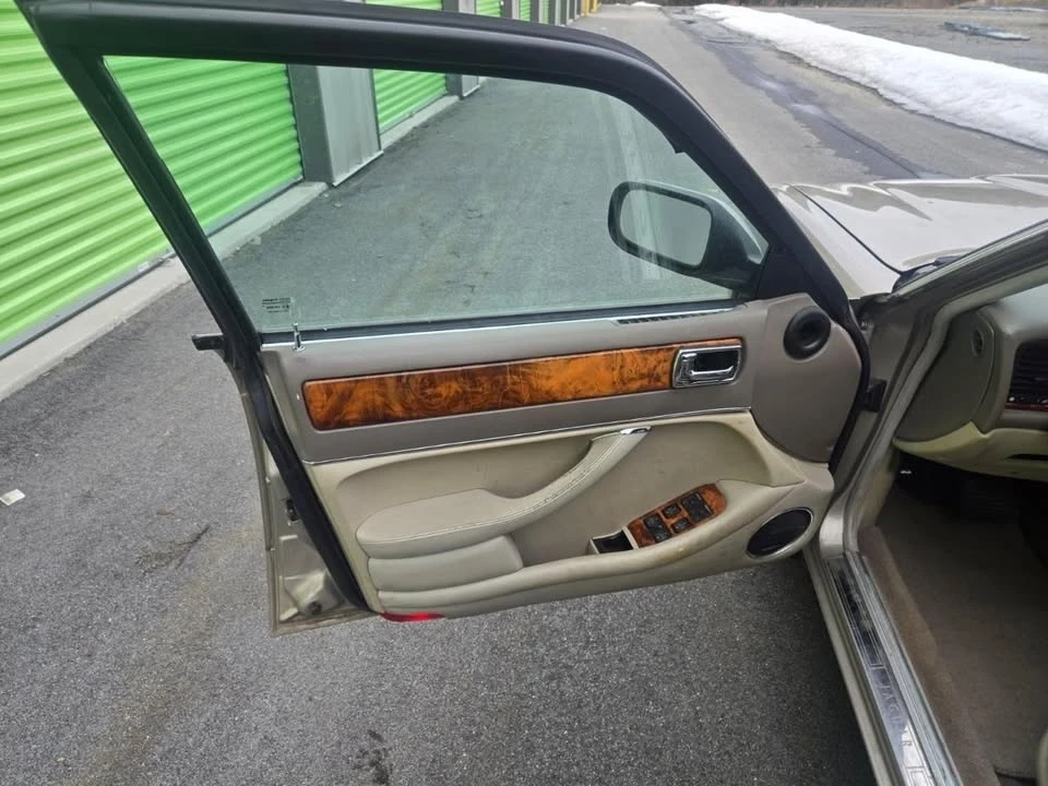 1995 Jaguar X300 XJ - Image 13 of 19
