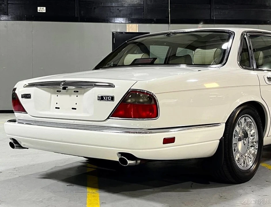 1995 Jaguar X300 XJ - Image 7 of 21