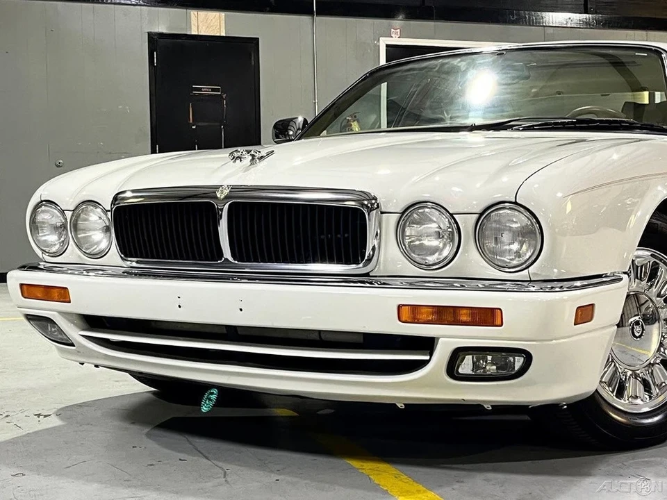 1995 Jaguar X300 XJ - Image 4 of 21