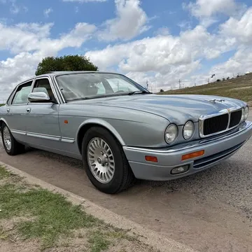 1995 Jaguar XJ XJ12 Sedan 4D