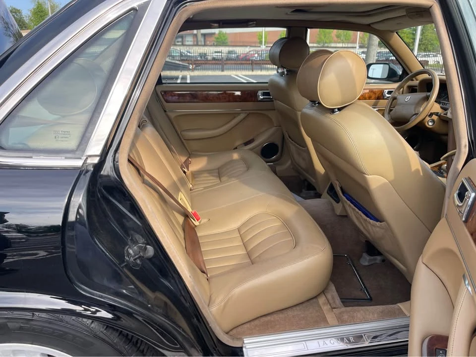 1995 Jaguar X300 XJ - Image 10 of 16