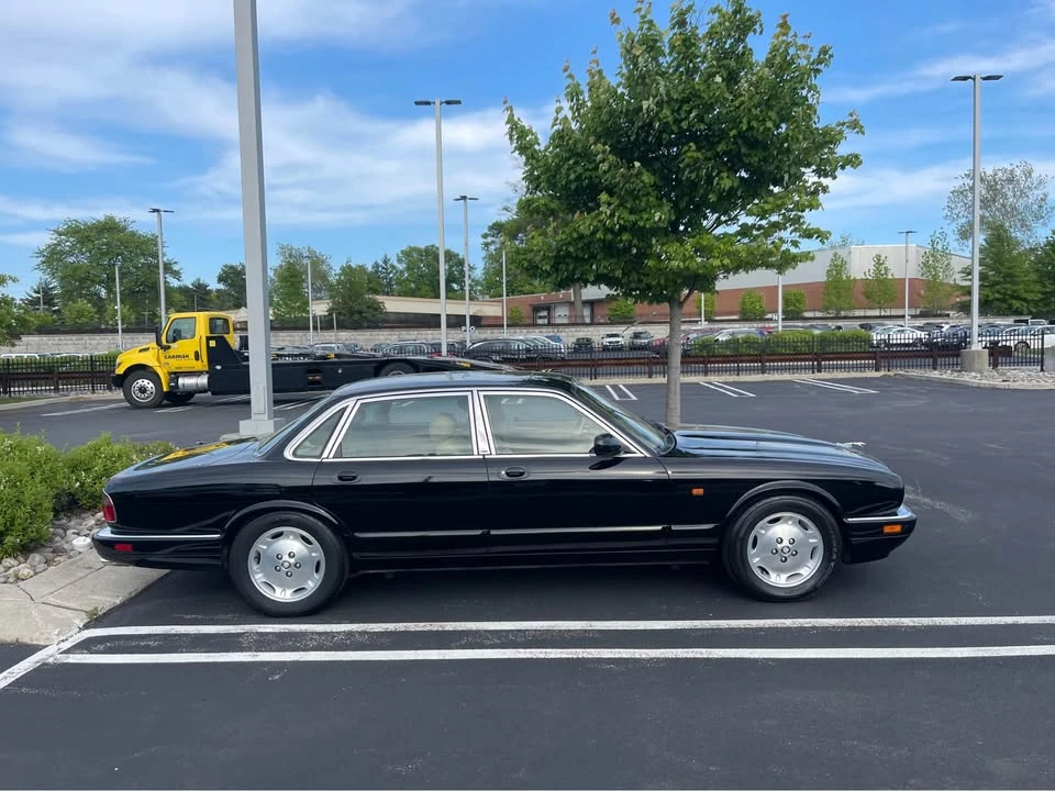 1995 Jaguar X300 XJ - Image 15 of 16