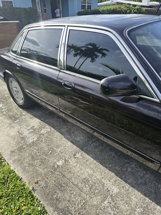 1995 Jaguar X300 XJ - Image 4 of 12