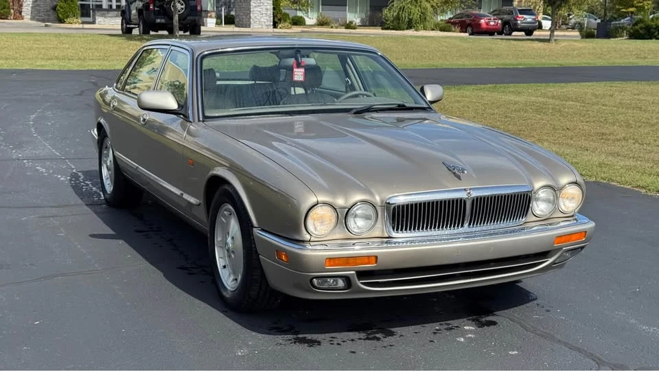 1995 Jaguar X300 XJ - Image 3 of 20