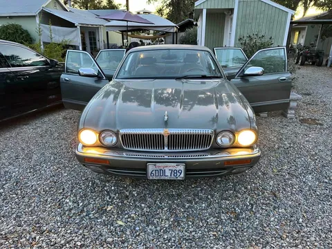 1995 Jaguar XJ XJ6 Vanden Plas Sedan 4D