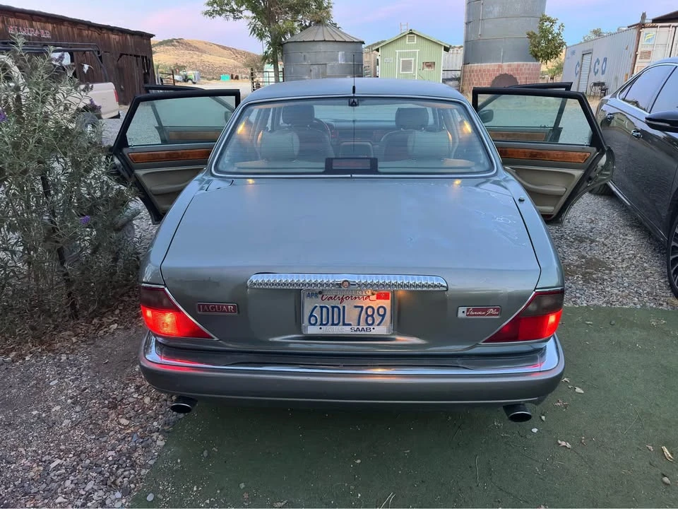 1995 Jaguar X300 XJ - Image 10 of 14