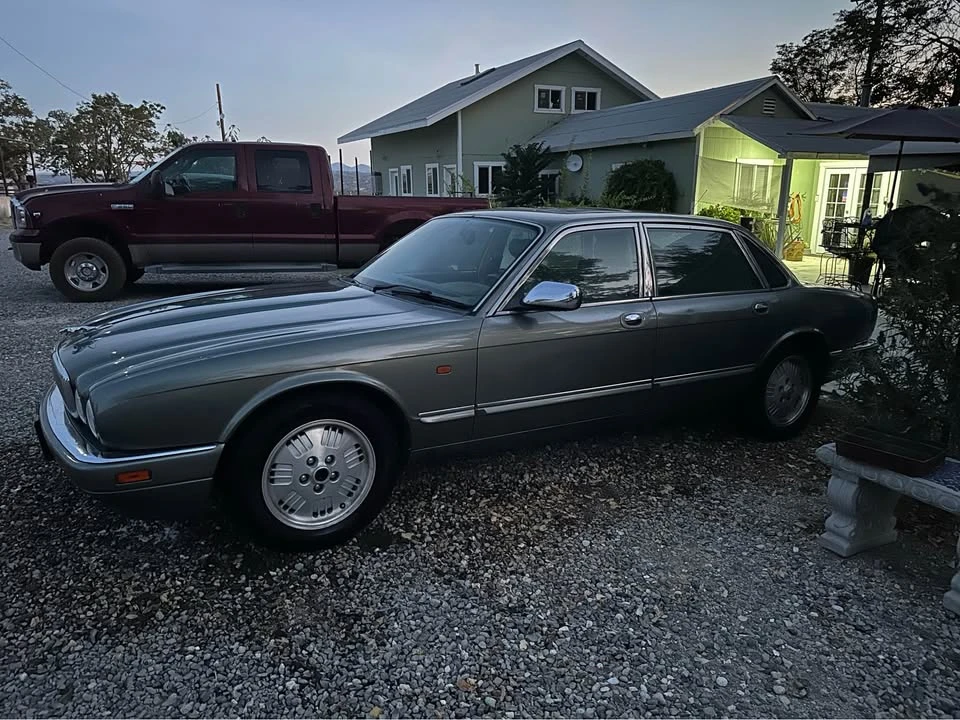 1995 Jaguar X300 XJ - Image 12 of 14