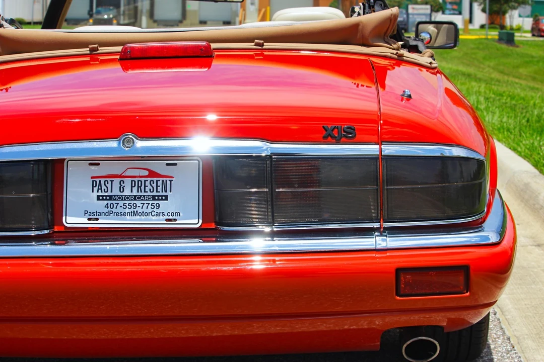 1995 Jaguar XJS - Image 12 of 31