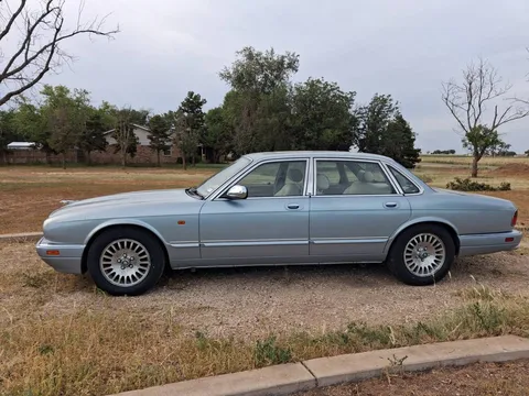1995 Jaguar XJ12