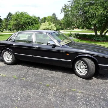1995 Jaguar XJ12