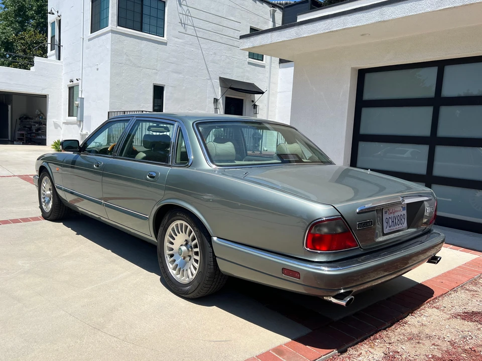 1995 Jaguar X300 XJ - Image 11 of 31