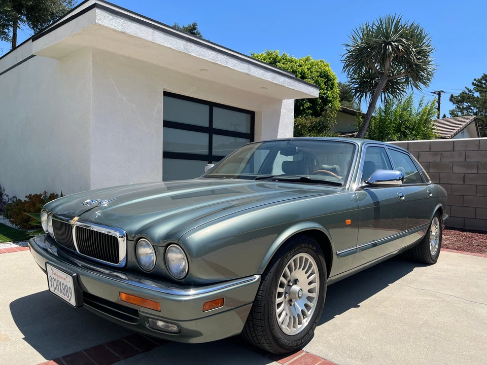 1995 Jaguar X300 XJ - Image 9 of 31