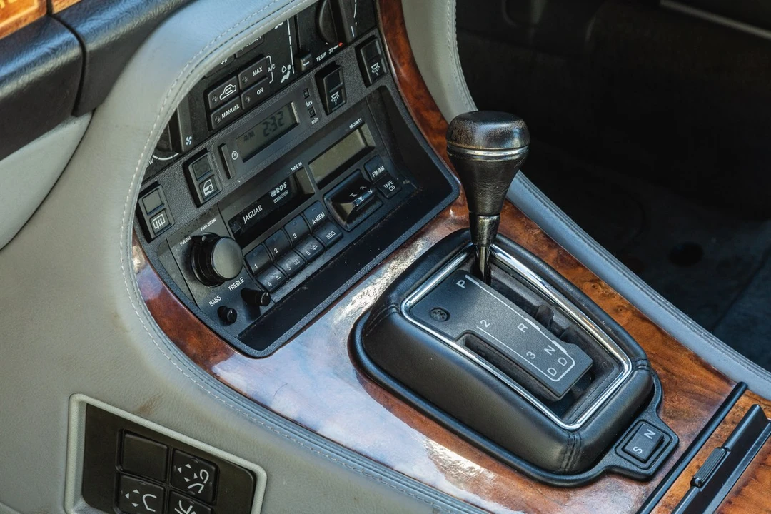 1995 Jaguar XJ40 XJ - Image 18 of 30