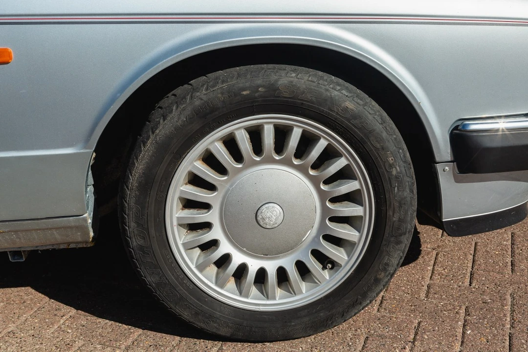 1995 Jaguar XJ40 XJ - Image 13 of 30