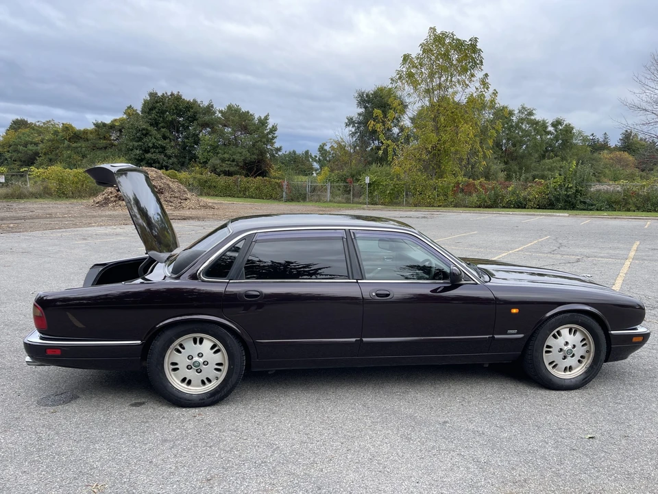 1995 Jaguar X300 XJ - Image 8 of 31