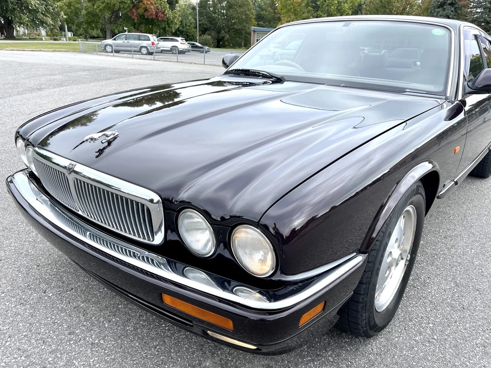 1995 Jaguar X300 XJ - Image 10 of 31