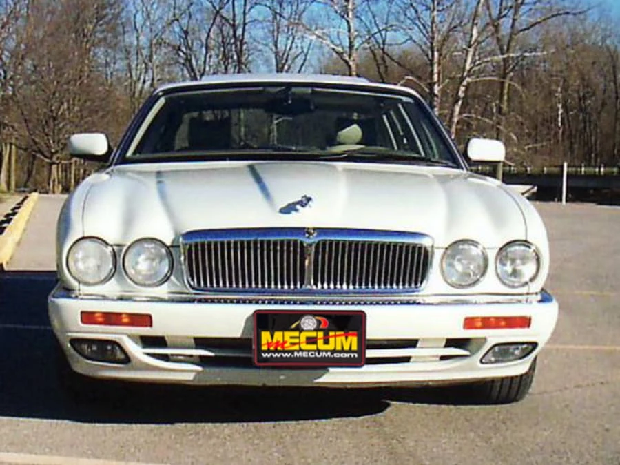 1995 Jaguar X300 XJ - Image 2 of 8