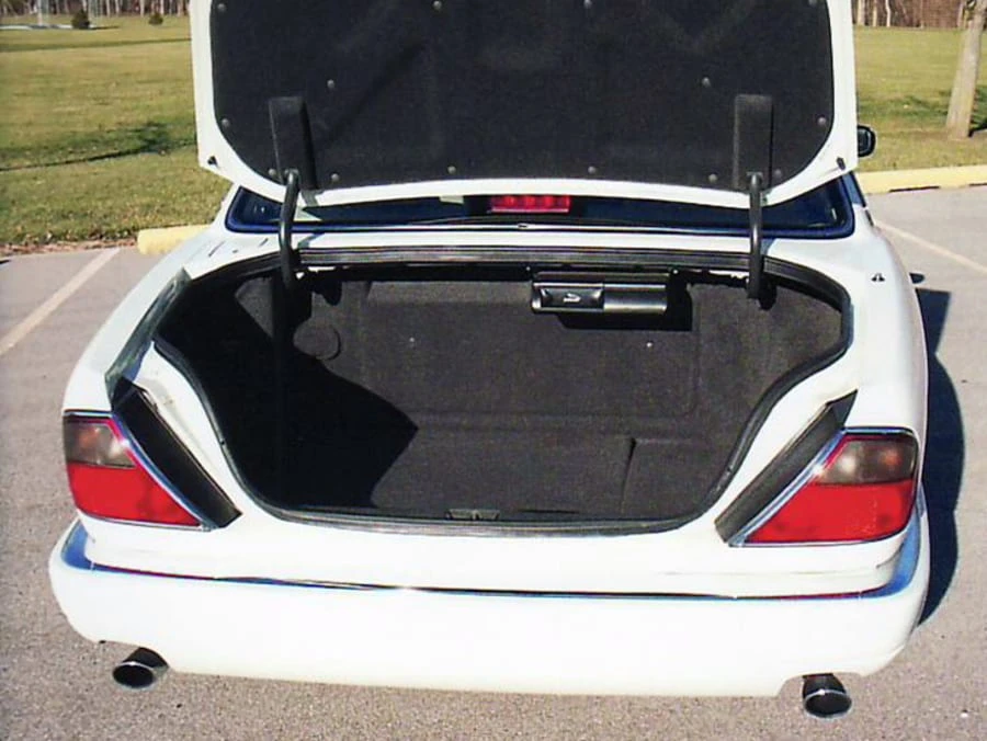 1995 Jaguar X300 XJ - Image 5 of 8