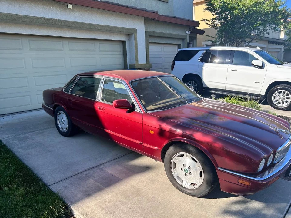 1995 Jaguar X300 XJ - Image 2 of 7