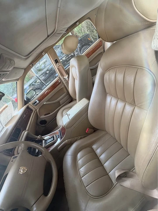 1995 Jaguar X300 XJ - Image 9 of 12