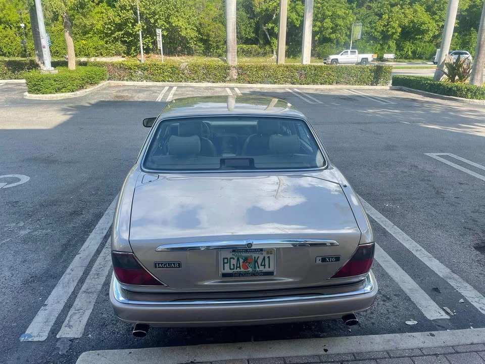 1995 Jaguar X300 XJ - Image 7 of 12