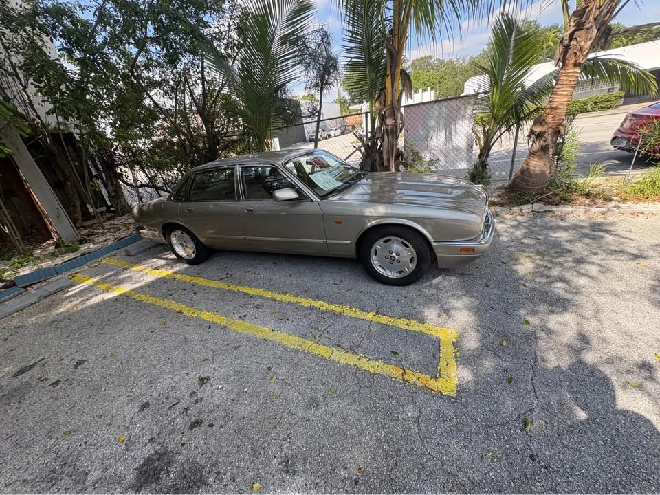 1995 Jaguar X300 XJ - Image 12 of 12