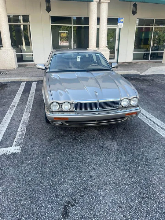 1995 Jaguar X300 XJ - Image 8 of 12