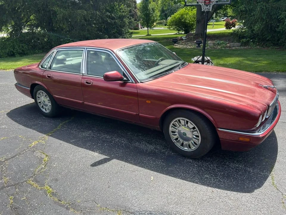 1995 Jaguar X300 XJ - Image 4 of 14