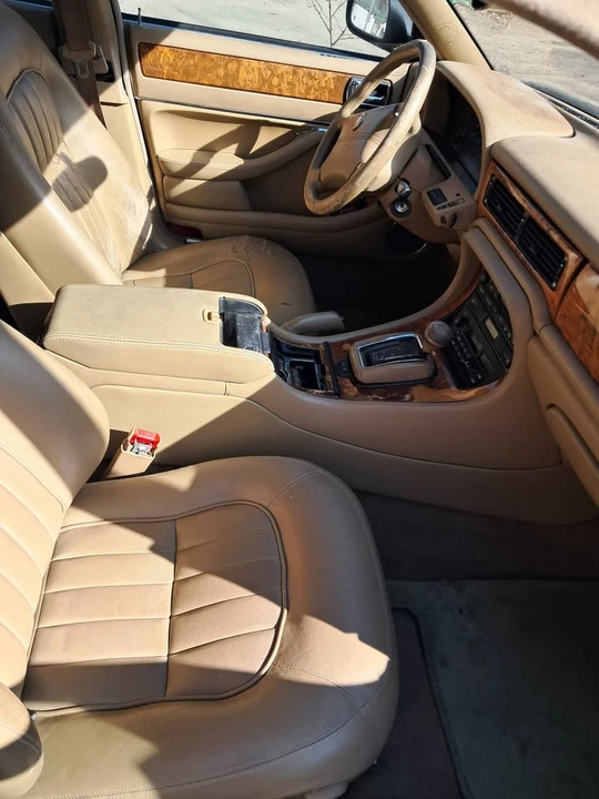 1995 Jaguar X300 XJ - Image 7 of 10