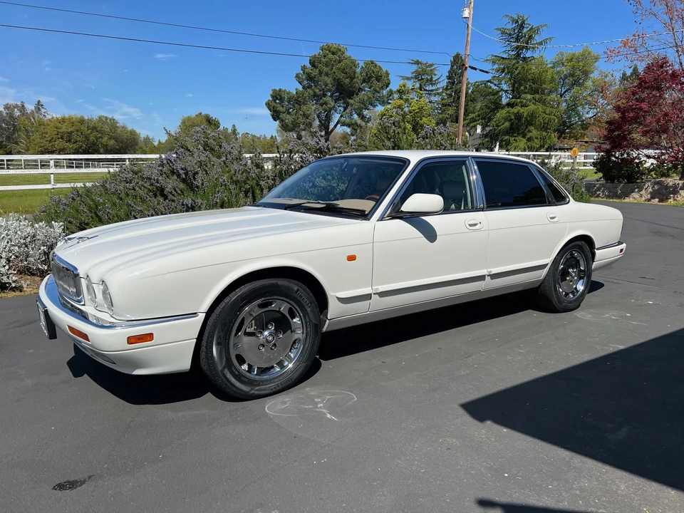 1995 Jaguar X300 XJ - Image 21 of 31