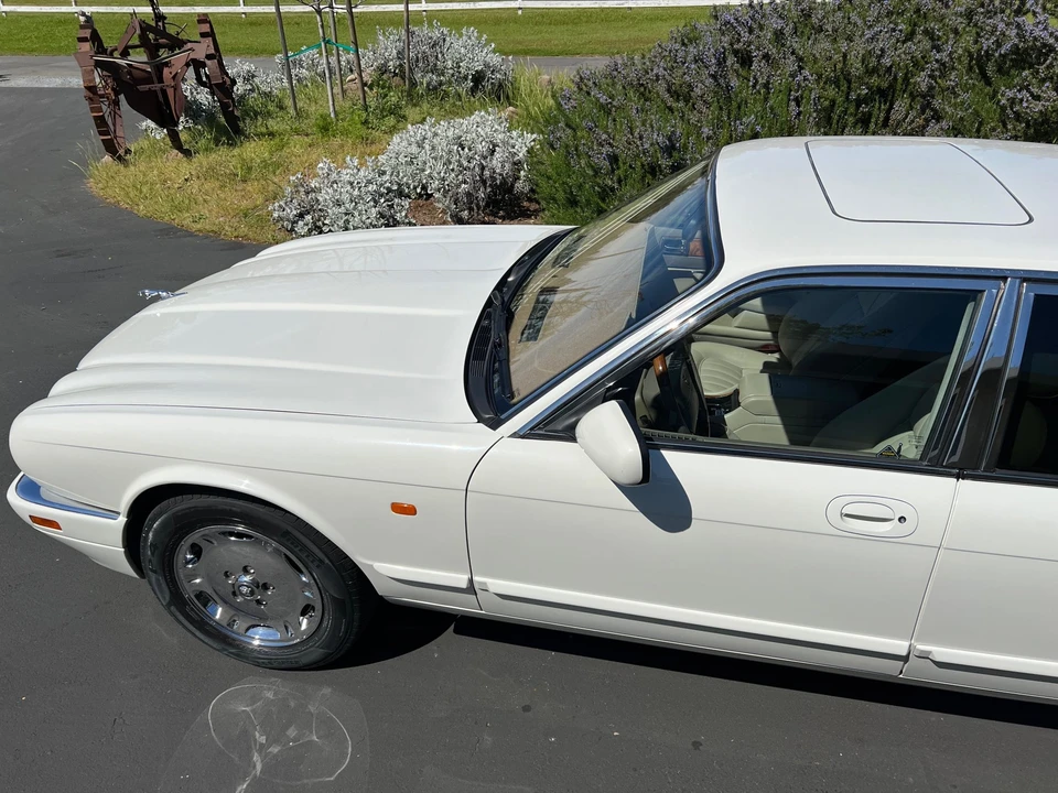 1995 Jaguar X300 XJ - Image 26 of 31