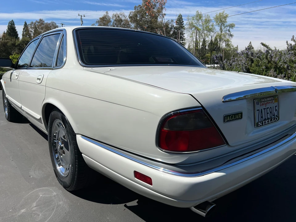 1995 Jaguar X300 XJ - Image 30 of 31