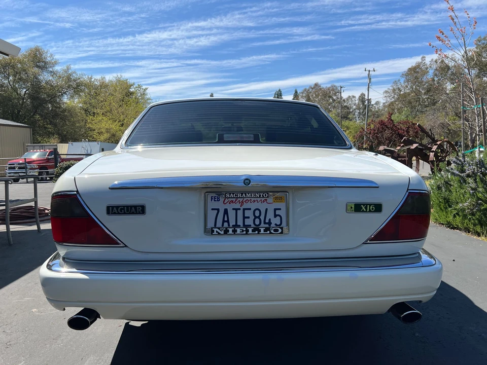 1995 Jaguar X300 XJ - Image 22 of 31