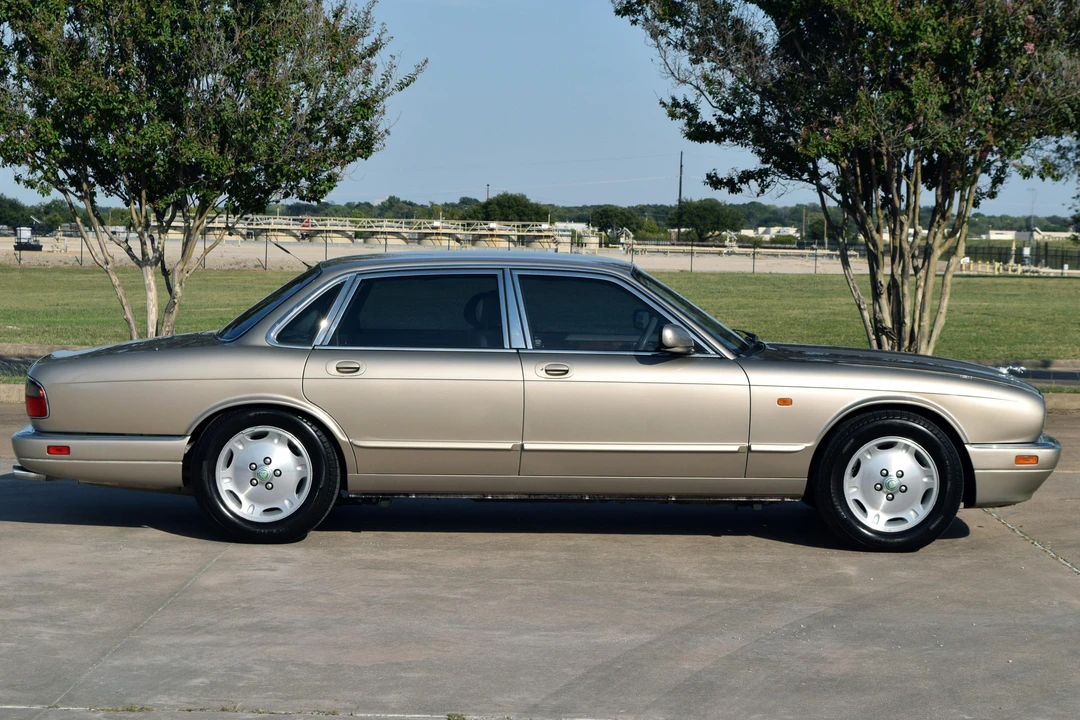 1995 Jaguar X300 XJ - Image 3 of 5