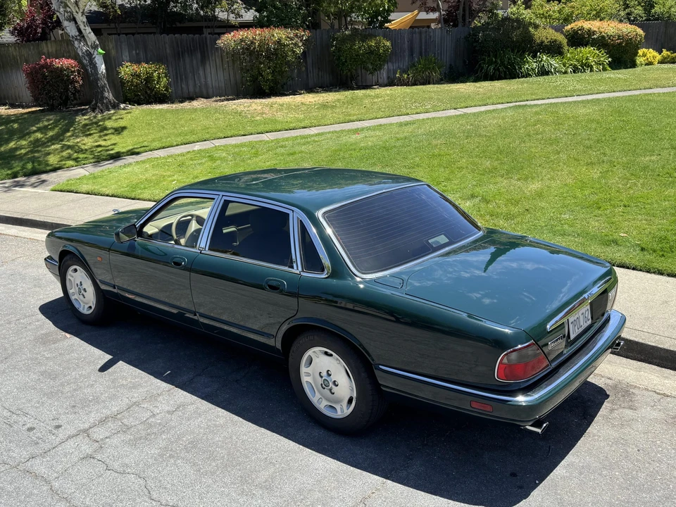 1995 Jaguar X300 XJ - Image 10 of 31